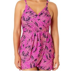 Lands End Women’s one piece swim dress Size small